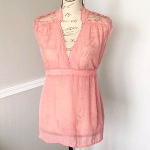 Body Central Short Sleeve Boluse